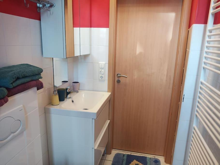Homestay 2 Naehe Messe, Lanxess-arena Cologne